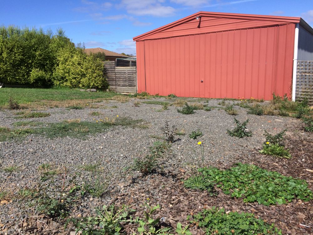 Long Lasting Weed Control in Gravel Areas